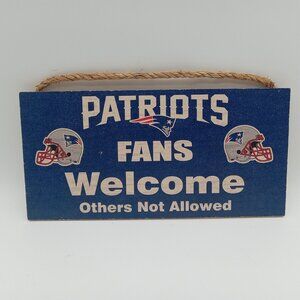 Indoor Wooden Sign Fans Welcome New England Patriots